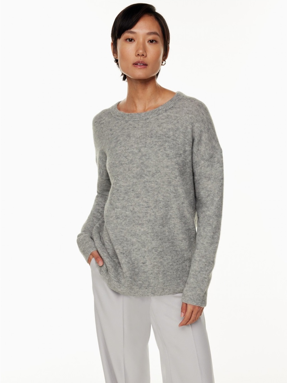 Aritzia Babaton Thurlow Women’s Crewneck Sweater in Light Gray